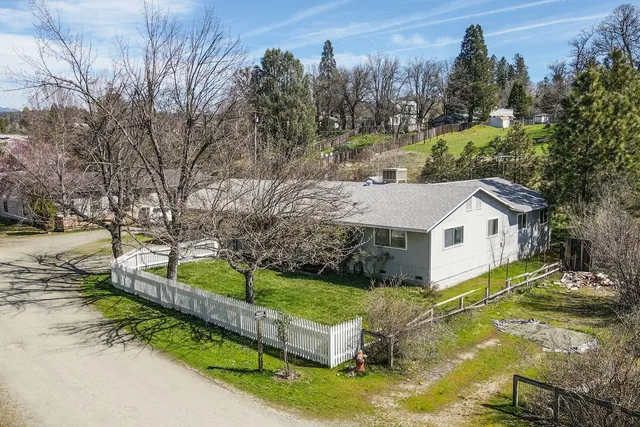 $289,500 | 170 Lower Mill Street, Weaverville, CA 96093