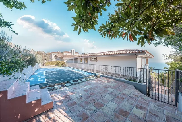 $10,000 | 3355 Palo Vista Drive, Rancho Palos Verdes, CA 90275