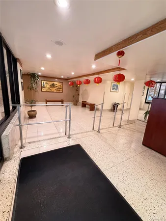 $2,500 | 13705 Franklin Avenue, Unit 2E | Flushing