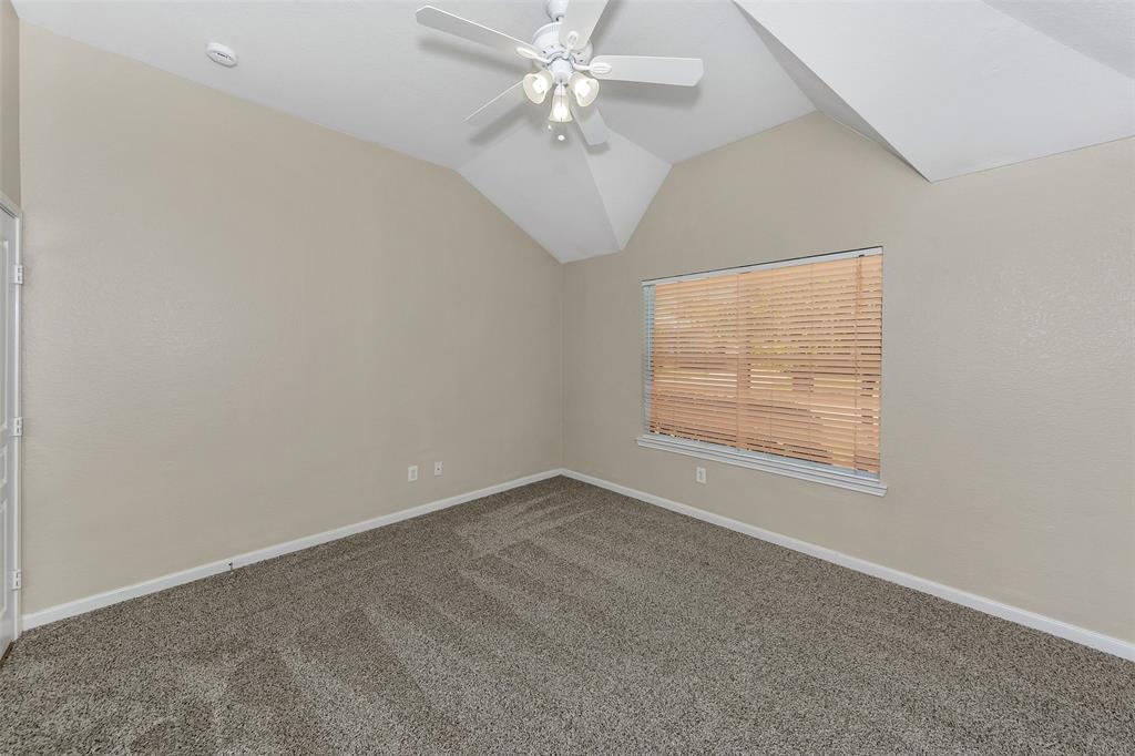 1225 Roping Reins Way Fort Worth, TX 76052 - Photo 14 of 31