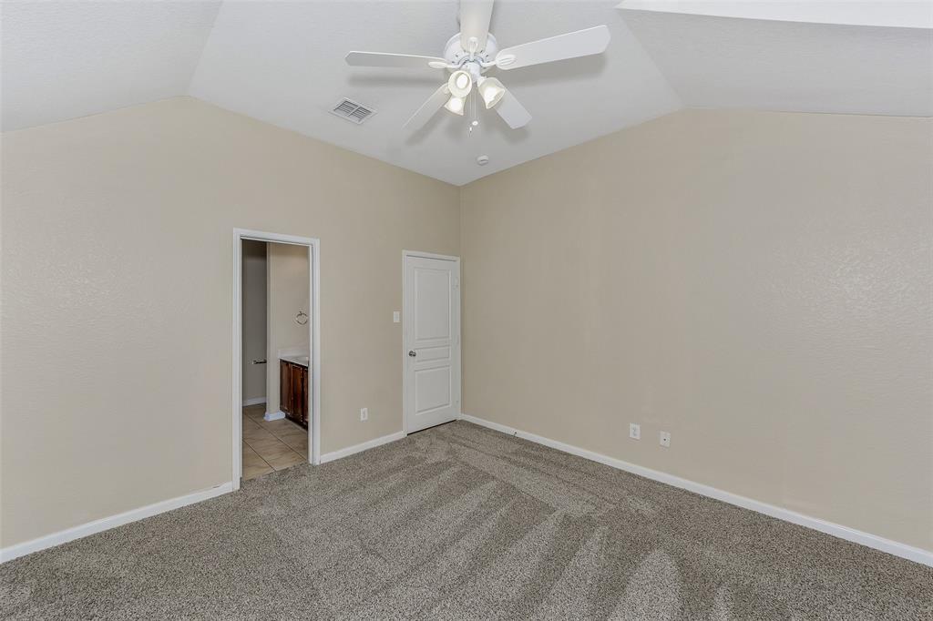 1225 Roping Reins Way Fort Worth, TX 76052 - Photo 16 of 31