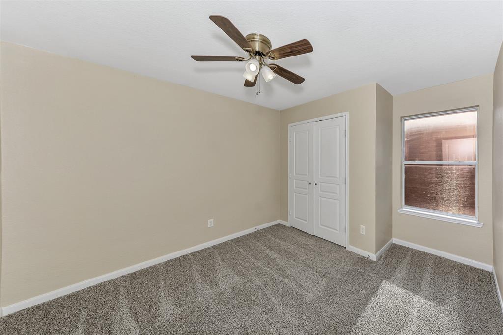 1225 Roping Reins Way Fort Worth, TX 76052 - Photo 20 of 31