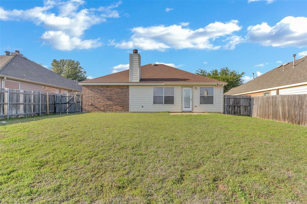 1225 Roping Reins Way Fort Worth, TX 76052 - Photo 29 of 31