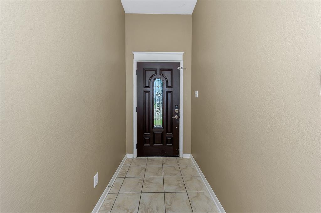 1225 Roping Reins Way Fort Worth, TX 76052 - Photo 5 of 31