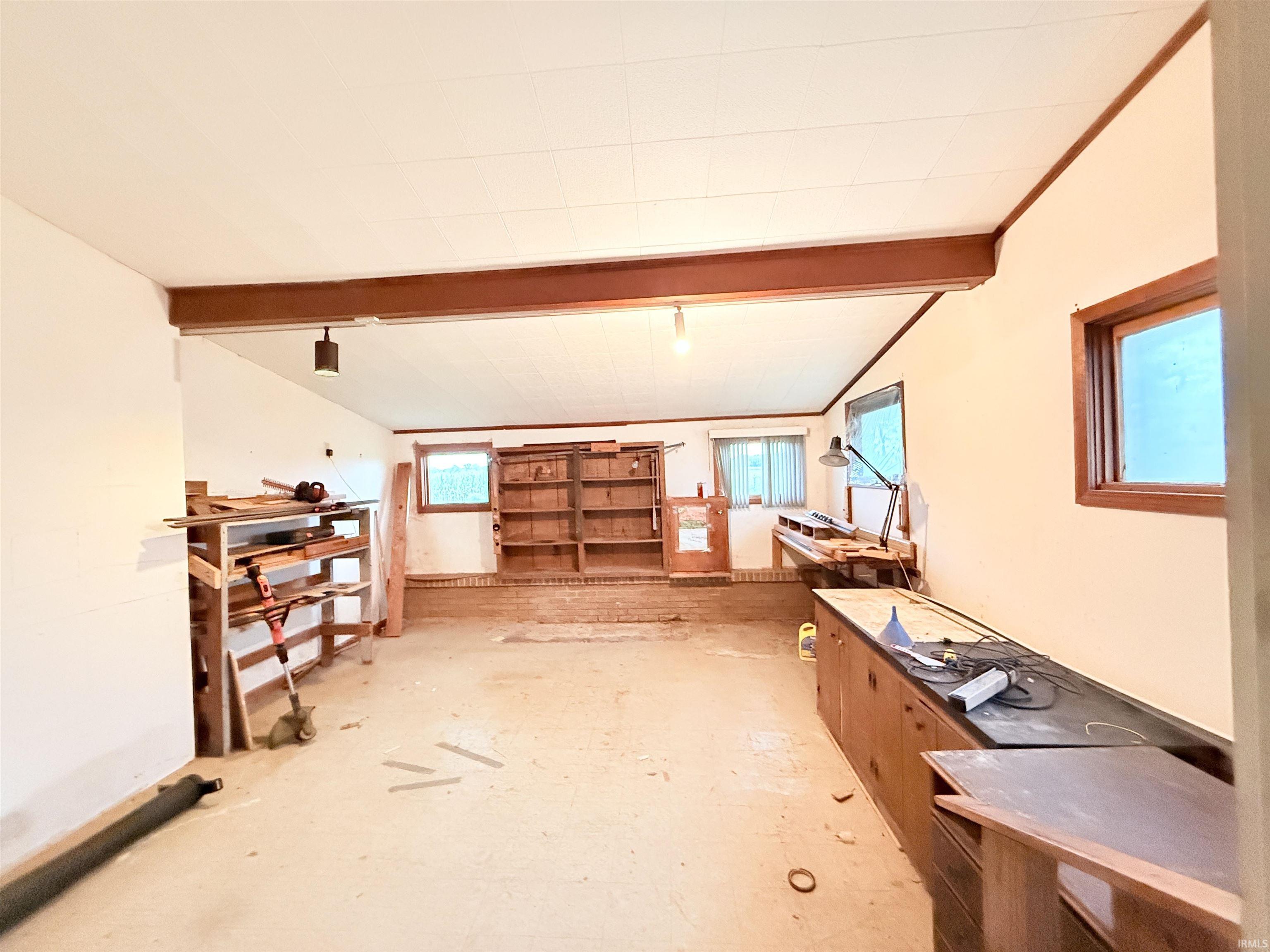 2695 West Lawson Road Marion, IN 46952 - Photo 35 of 43 Gallery Image 35