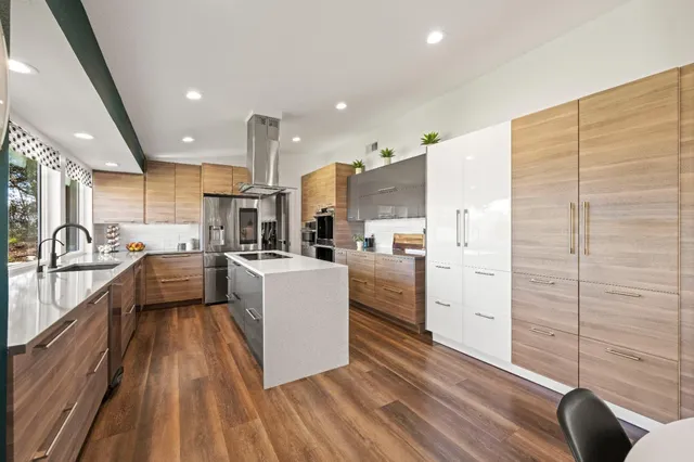 $1,250,000 | 8155 Hubbard Road, Auburn, CA 95602