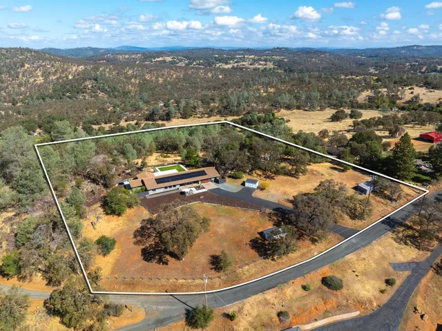 $1,250,000 | 8155 Hubbard Road, Auburn, CA 95602