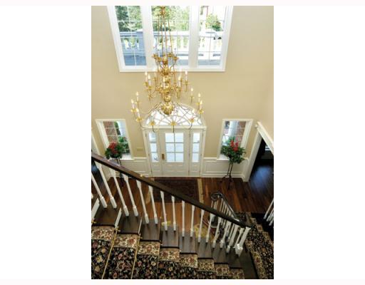198 Hill Place Road Venetia, PA 15367 - Photo 4 of 18 Lobby/Reception.