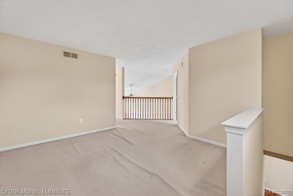 986 Spirea, Unit 44 Howell, MI 48843 - Photo 19 of 49