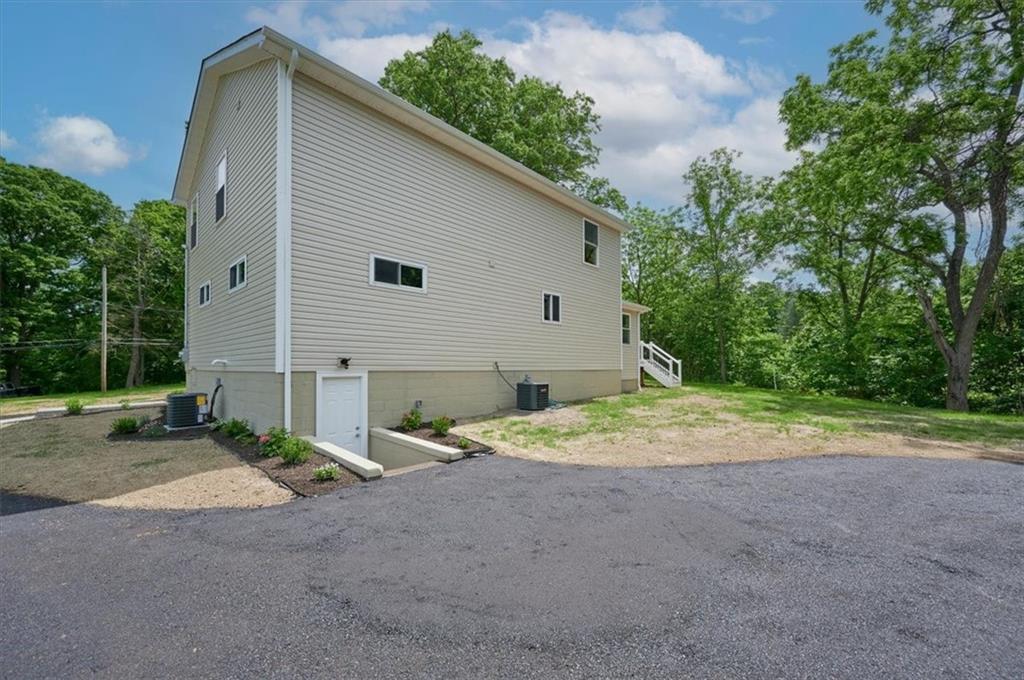 162 Foxwood Road Coraopolis, PA 15108 - Photo 34 of 42