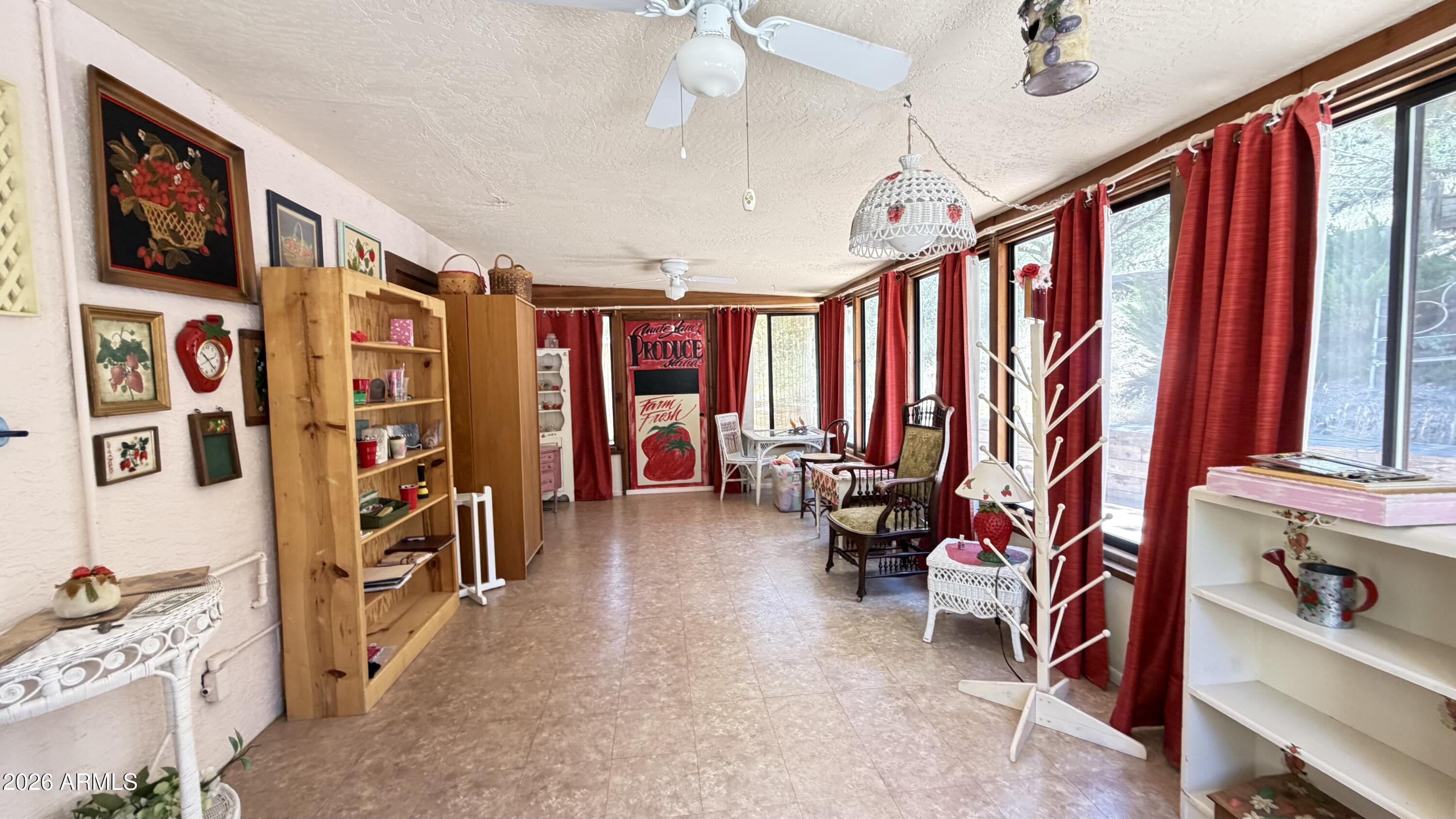 3765 East Montezuma Avenue Rimrock, AZ 86335 - Photo 27 of 31 Sunroom