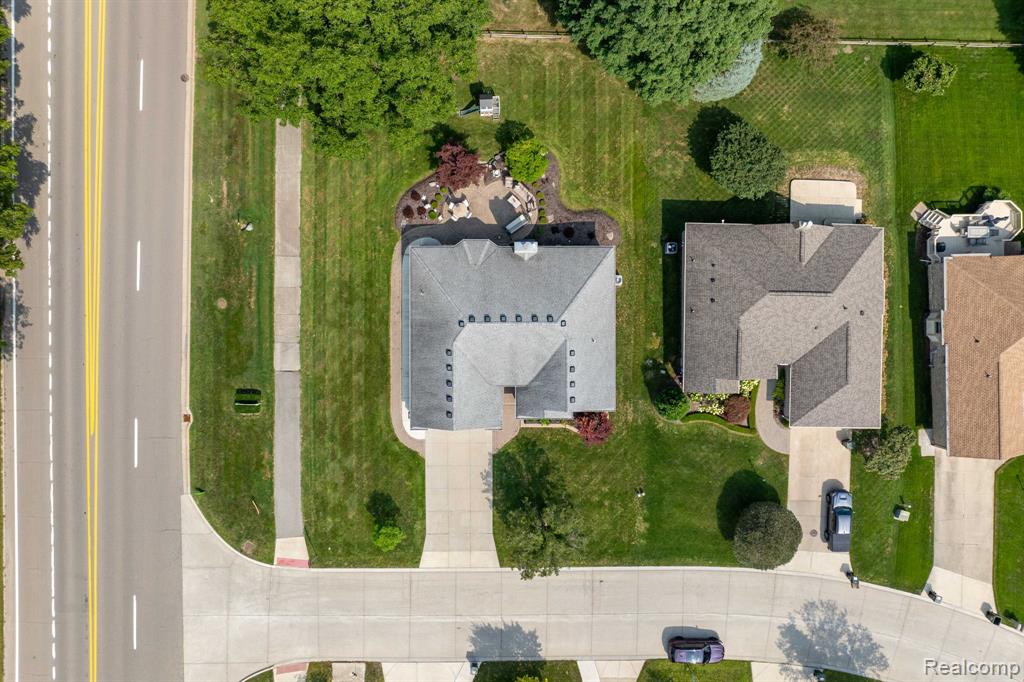 1003 Bembridge Drive Rochester Hills, MI 48307 - Photo 53 of 57