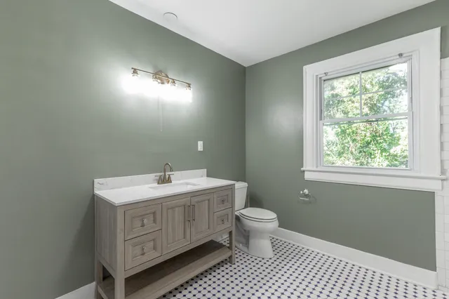 $375,000 | 3735 Monte Vista Drive, Chattanooga, TN 37411