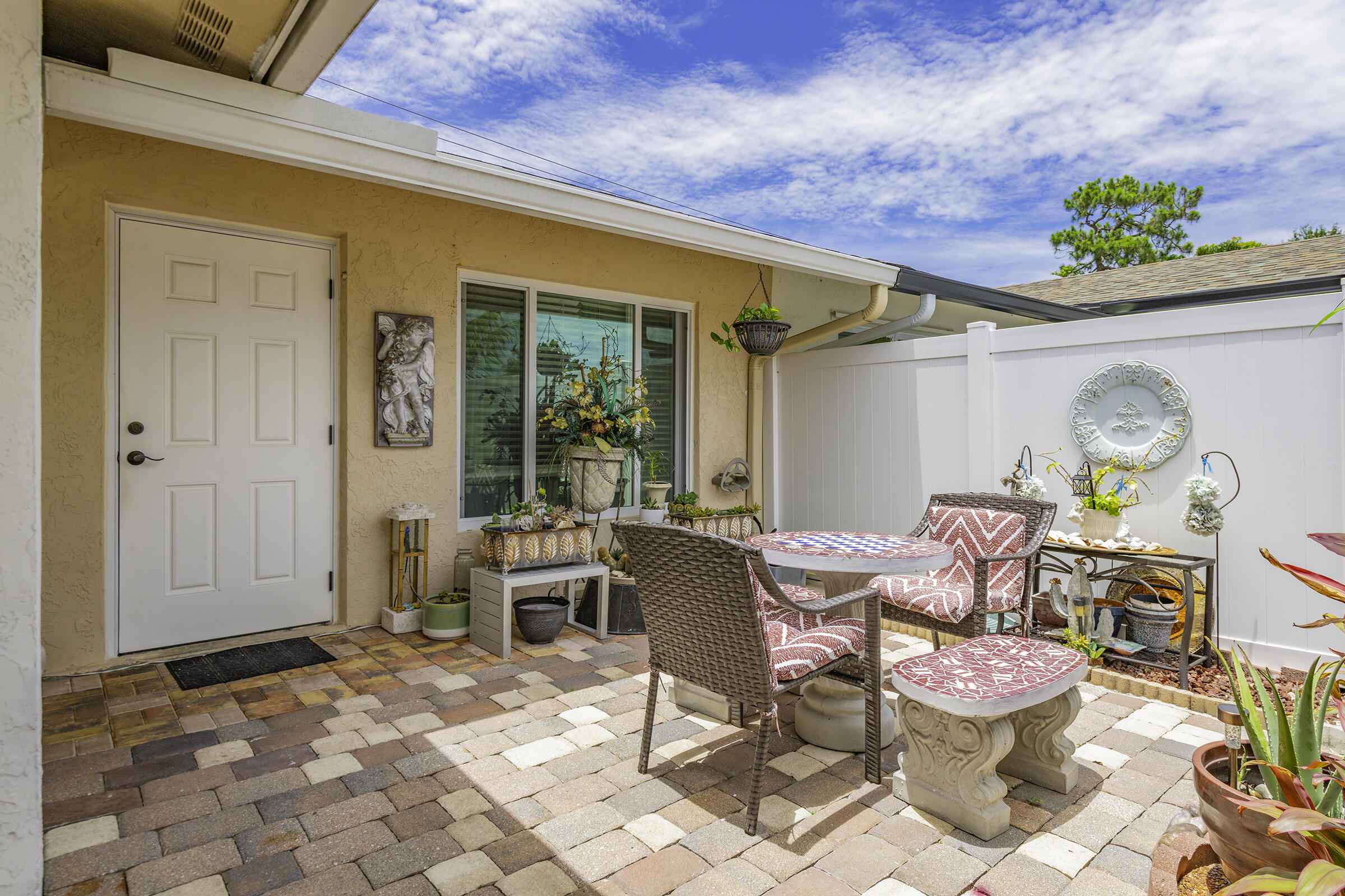 4431 Southeast Village Road Stuart, FL 34997 - Photo 3 of 24 Front Porch