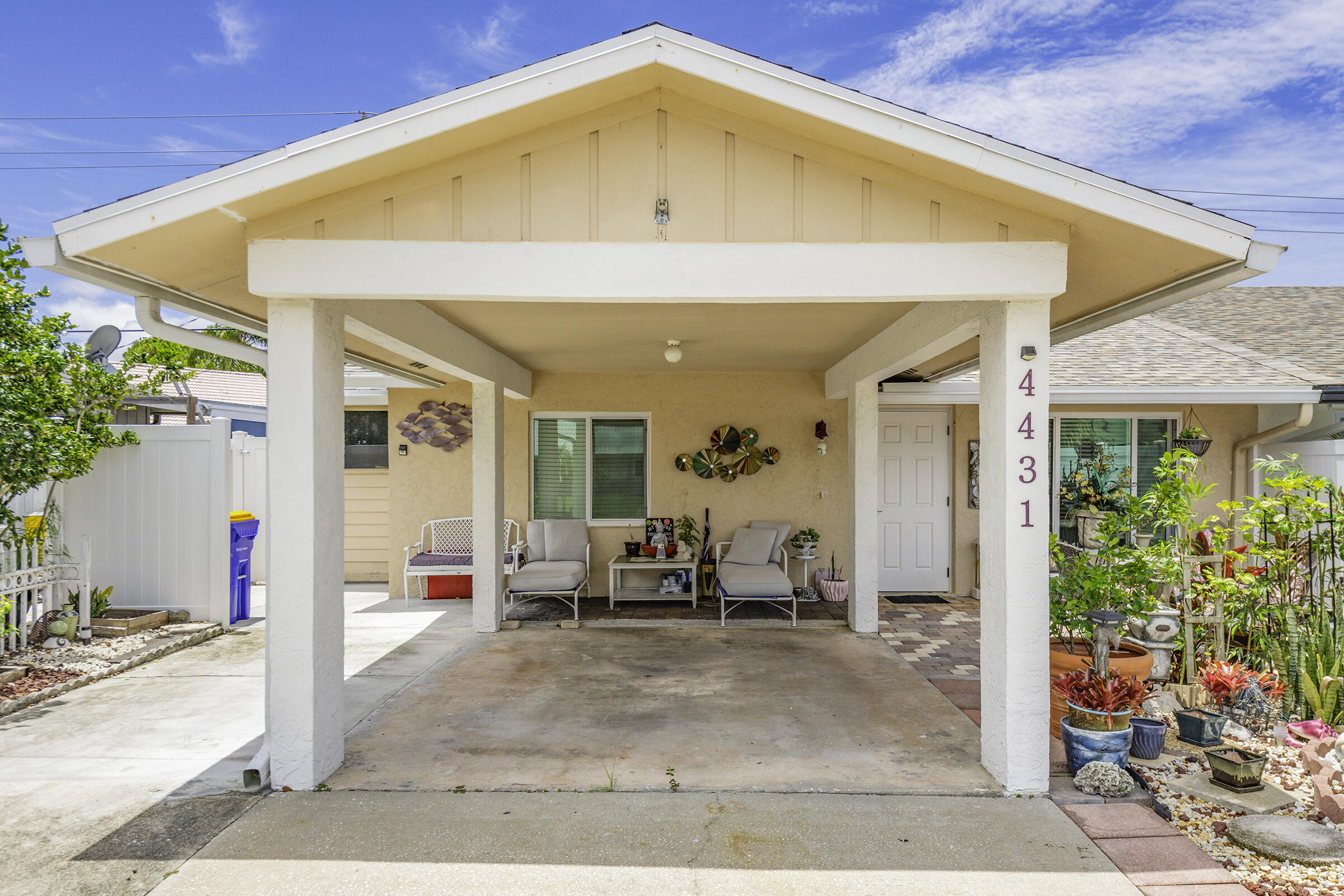 4431 Southeast Village Road Stuart, FL 34997 - Photo 4 of 24 Carport