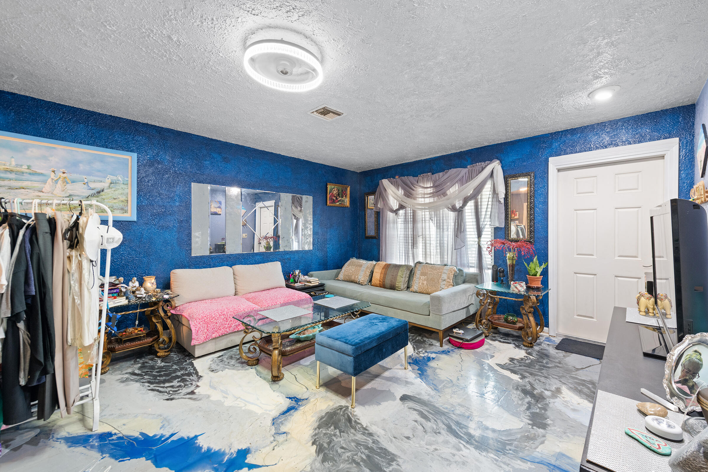 4431 Southeast Village Road Stuart, FL 34997 - Photo 6 of 24 Living Room