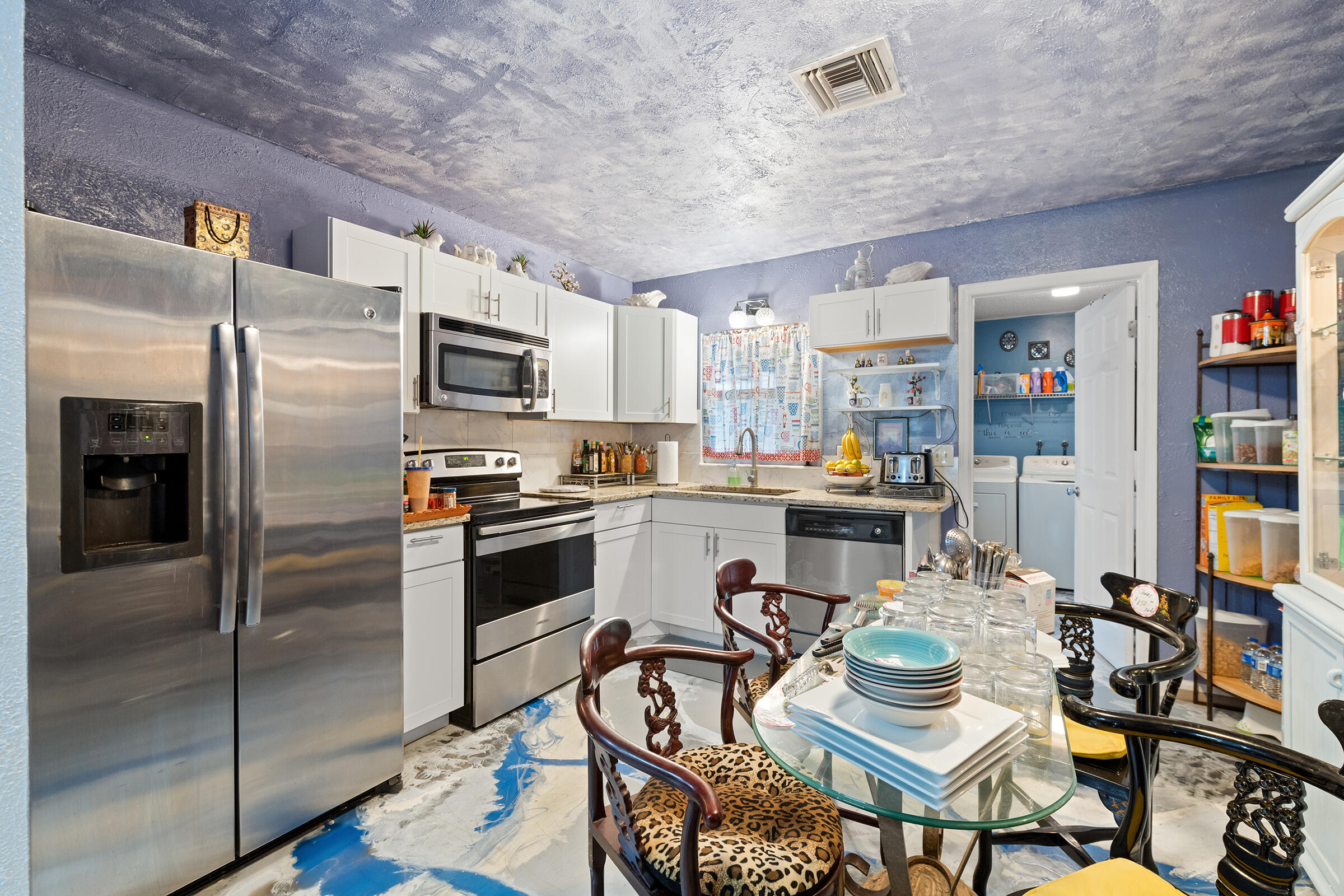 4431 Southeast Village Road Stuart, FL 34997 - Photo 8 of 24 Kitchen