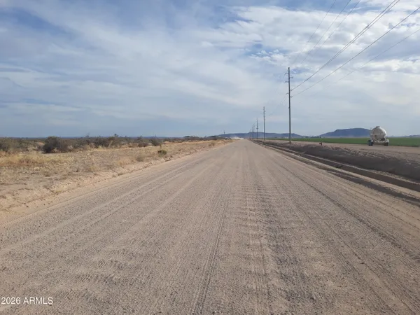 $36,000 | Lot 5 West Naranja Avenue, Unit 5, Dateland, AZ 85333