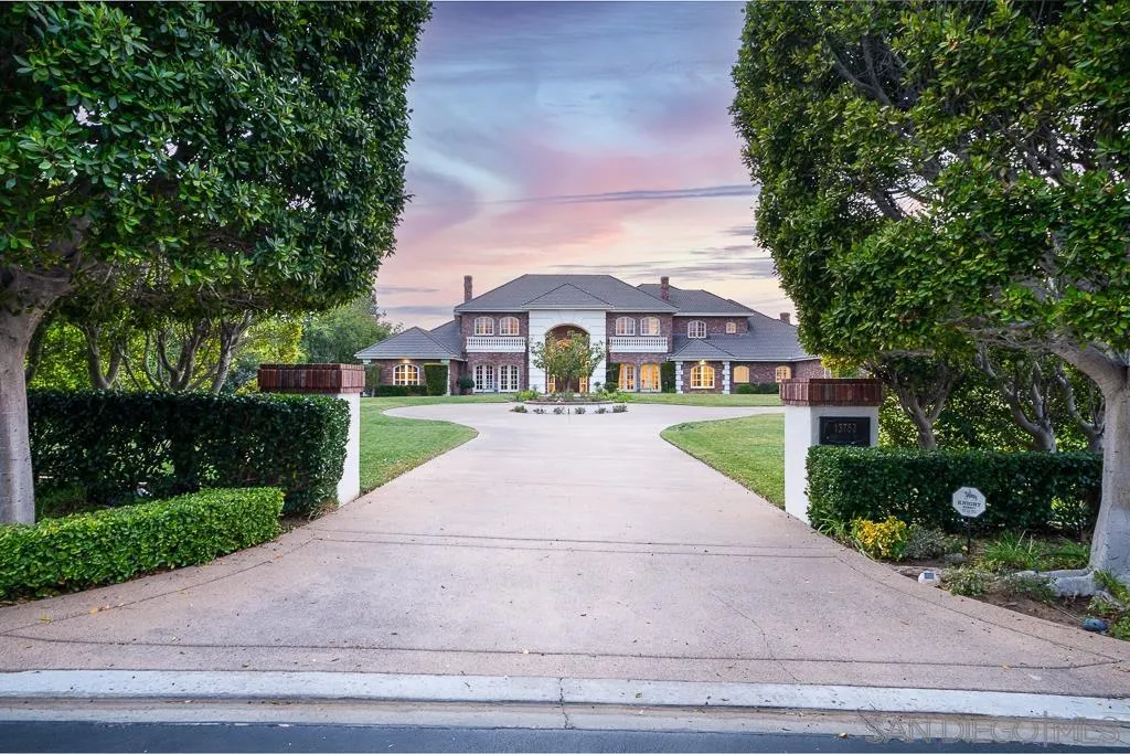 13752 Paseo Valle Alto Poway, CA 92064 - Photo 2 of 73 a front view of house with yard