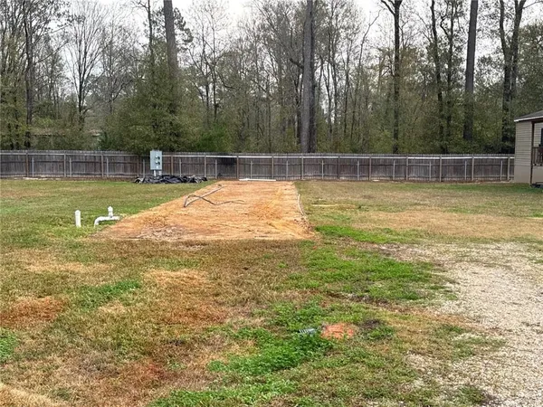 $350 | 44299 Country Creek Lane, Hammond, LA 70403