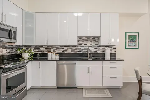 $1,695,000 | 7201 Thomas Branch Drive, Bethesda, MD 20817