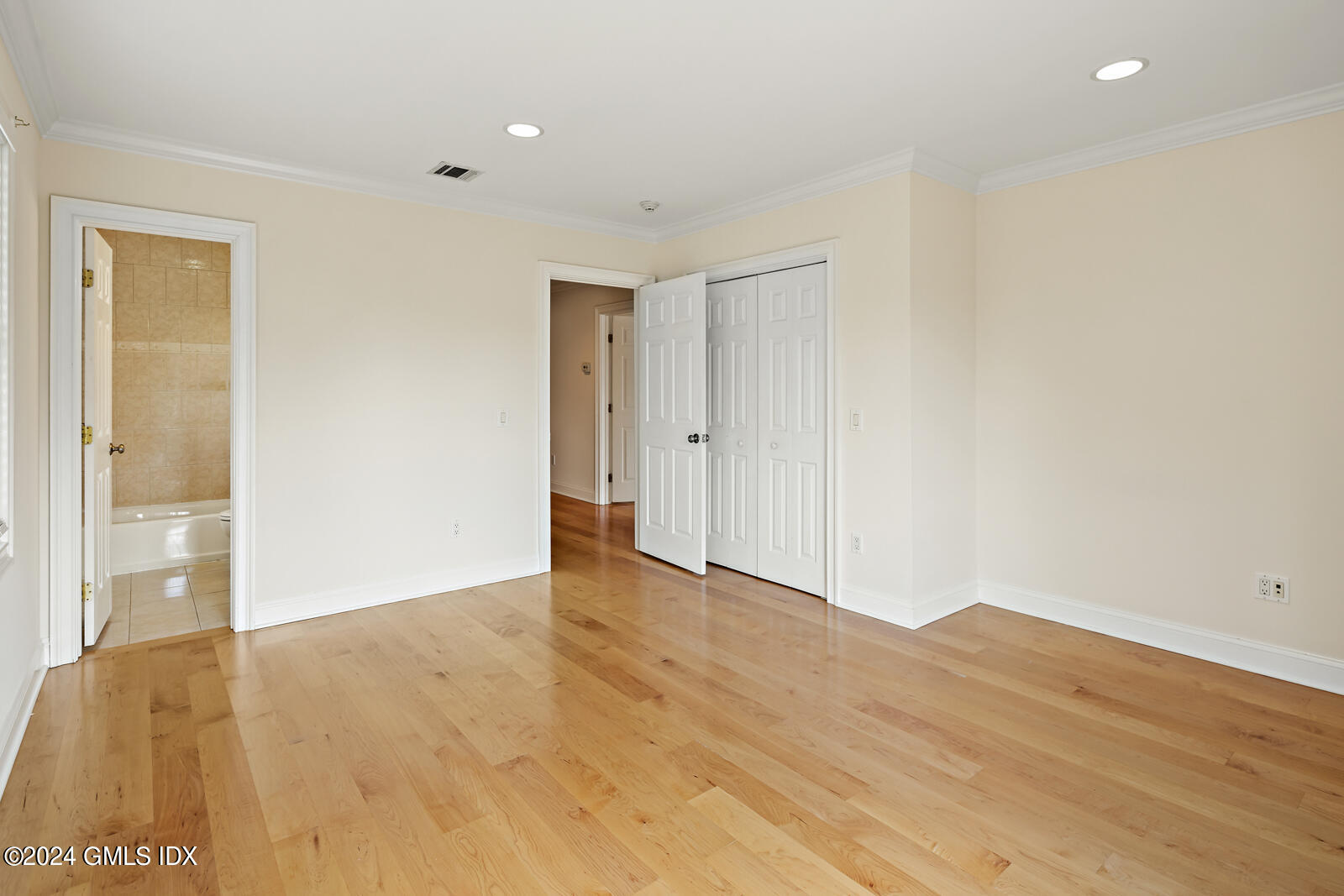 203 South Water Street, Unit A Greenwich, CT 06830 - Photo 18 of 31 203 S Water Street Greenwich CT-26