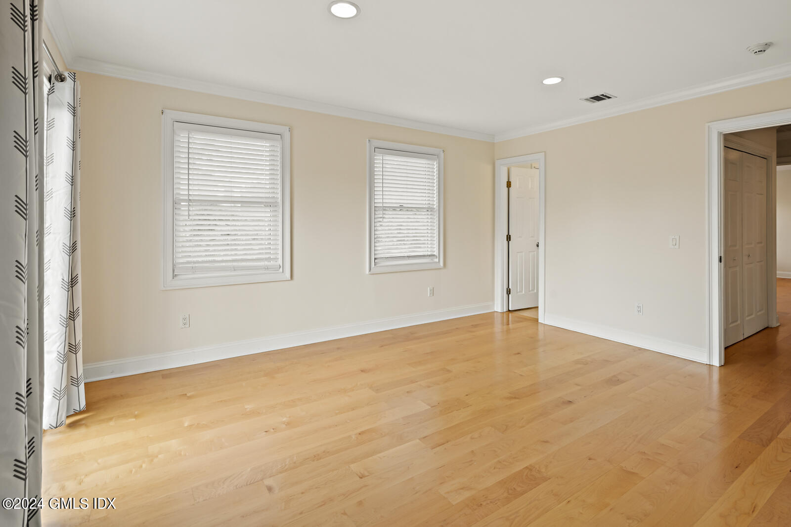 203 South Water Street, Unit A Greenwich, CT 06830 - Photo 20 of 31 203 S Water Street Greenwich CT-25