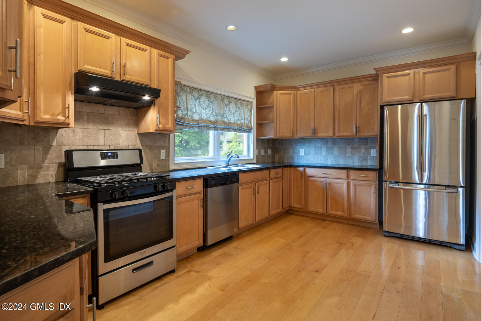 203 South Water Street, Unit A Greenwich, CT 06830 - Photo 6 of 31 203 S Water Street Greenwich CT-7