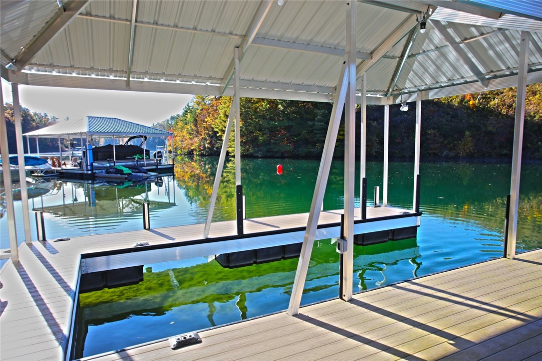 196 Jocassee Point Road Salem, SC 29676 - Photo 8 of 40 Gallery Image 8