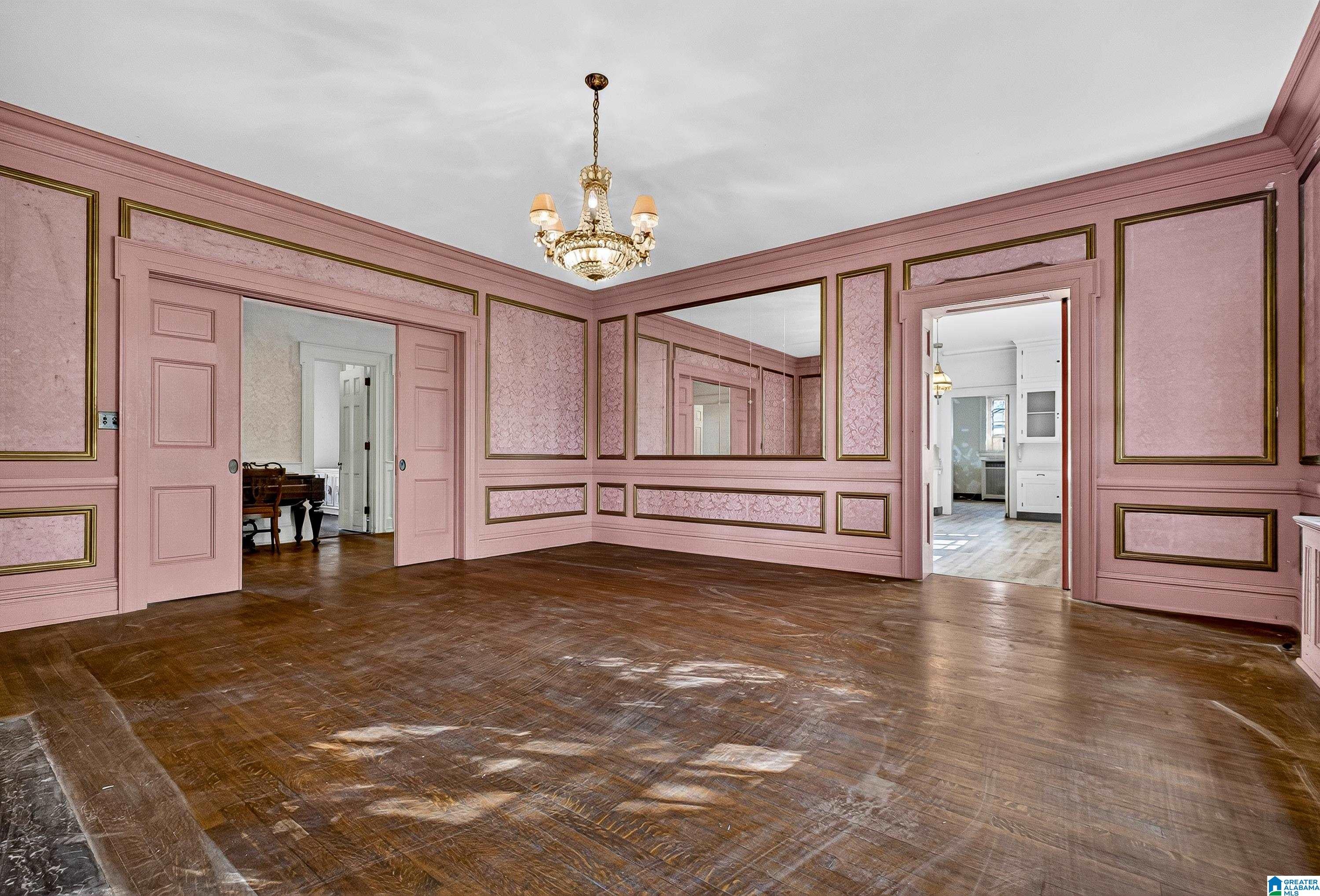 1453 Shades Crest Road Hoover, AL 35226 - Photo 24 of 91 Gallery Image 24