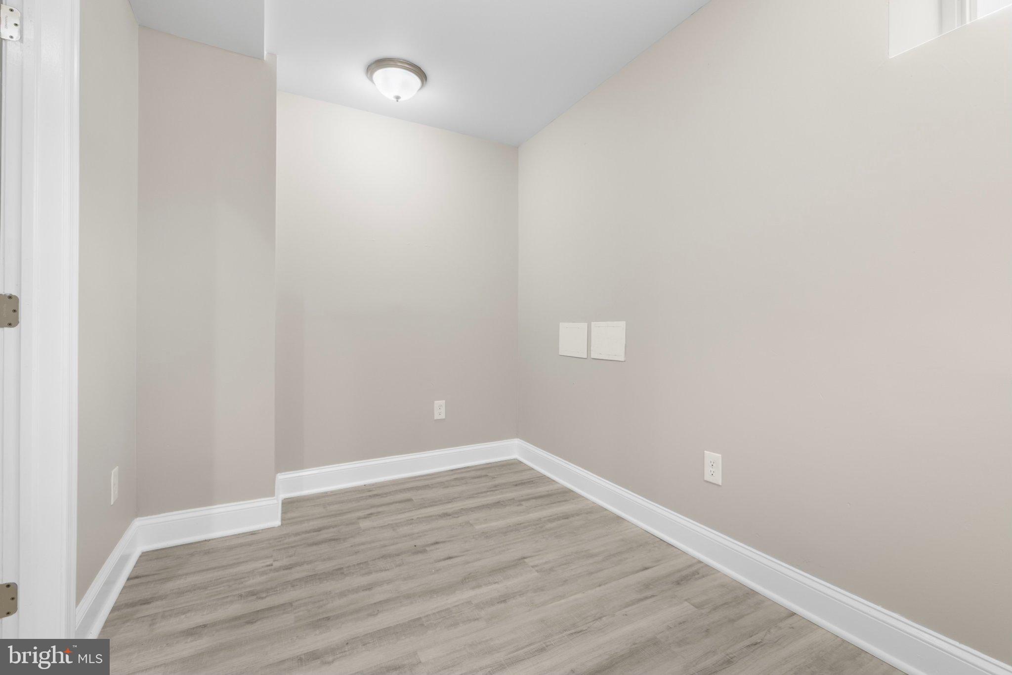 145 North Monastery Avenue Baltimore, MD 21229 - Photo 25 of 45 Versatile space for endless possibilities.