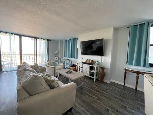 $4,500 | 3820 Gulf Boulevard, Unit 808, St. Pete Beach, FL 33706