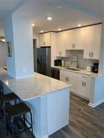 $4,500 | 3820 Gulf Boulevard, Unit 808, St. Pete Beach, FL 33706
