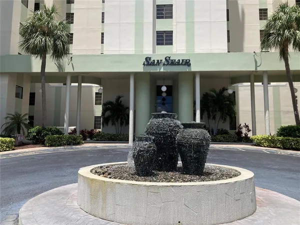 $4,500 | 3820 Gulf Boulevard, Unit 808, St. Pete Beach, FL 33706