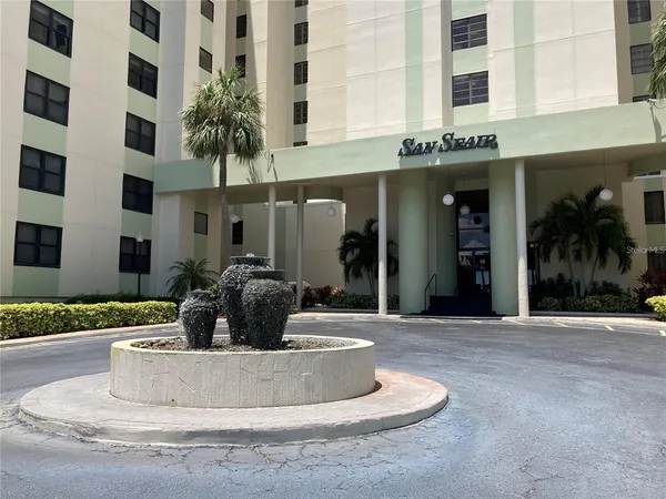 $4,500 | 3820 Gulf Boulevard, Unit 808, St. Pete Beach, FL 33706
