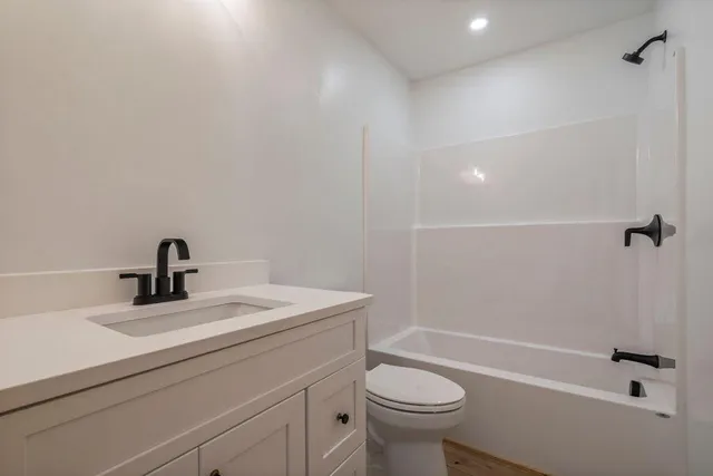 $699,900 | 112 Thunder Snow Road, Bethel, ME 04217