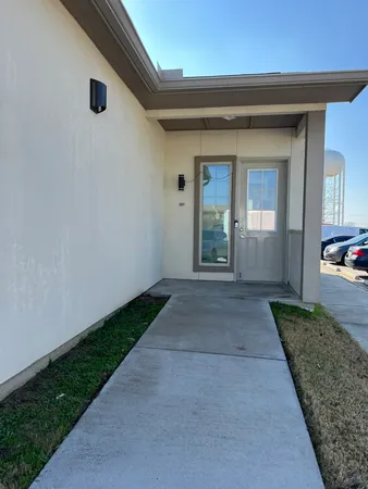 $1,590 | 2400 Louis Henna Boulevard, Unit 301, Round Rock, TX 78664