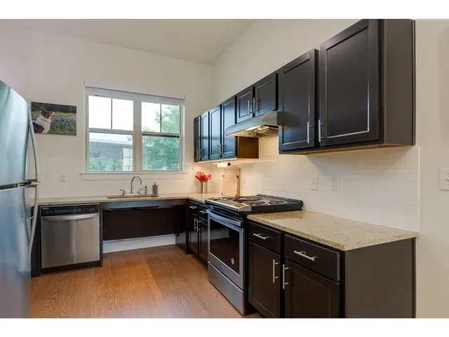 $1,790 | 2400 Louis Henna Boulevard, Unit 301, Round Rock, TX 78664