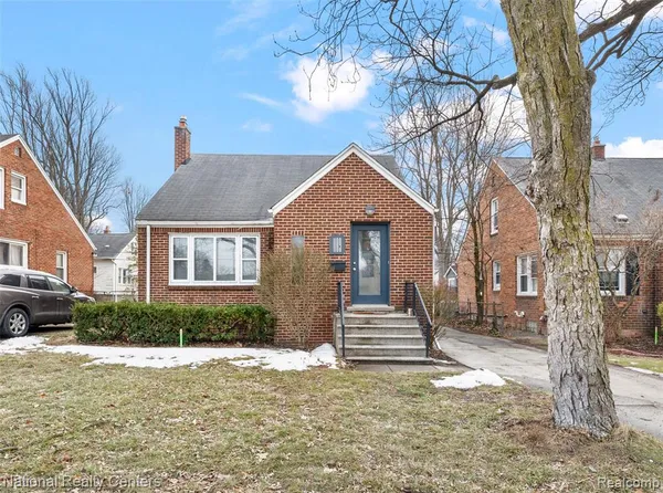 $359,900 | 1109 Catalpa Drive, Royal Oak, MI 48067