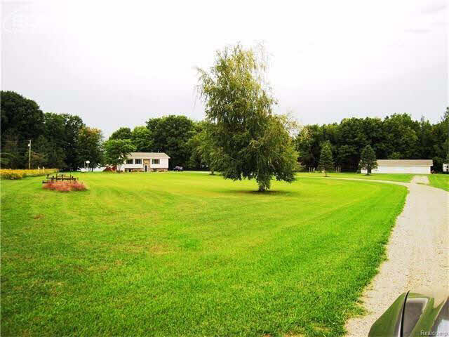 5130 Stanley Road Columbiaville, MI 48421 - Photo 15 of 84 21298384-15.JPG