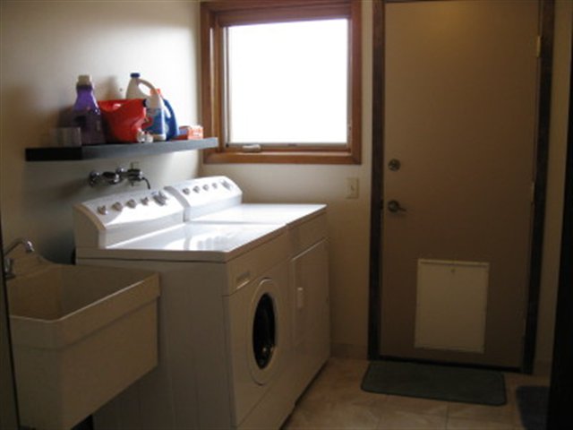 3412 South Bates Road Spokane, WA 99206 - Photo 6 of 9 Gallery Image 6
