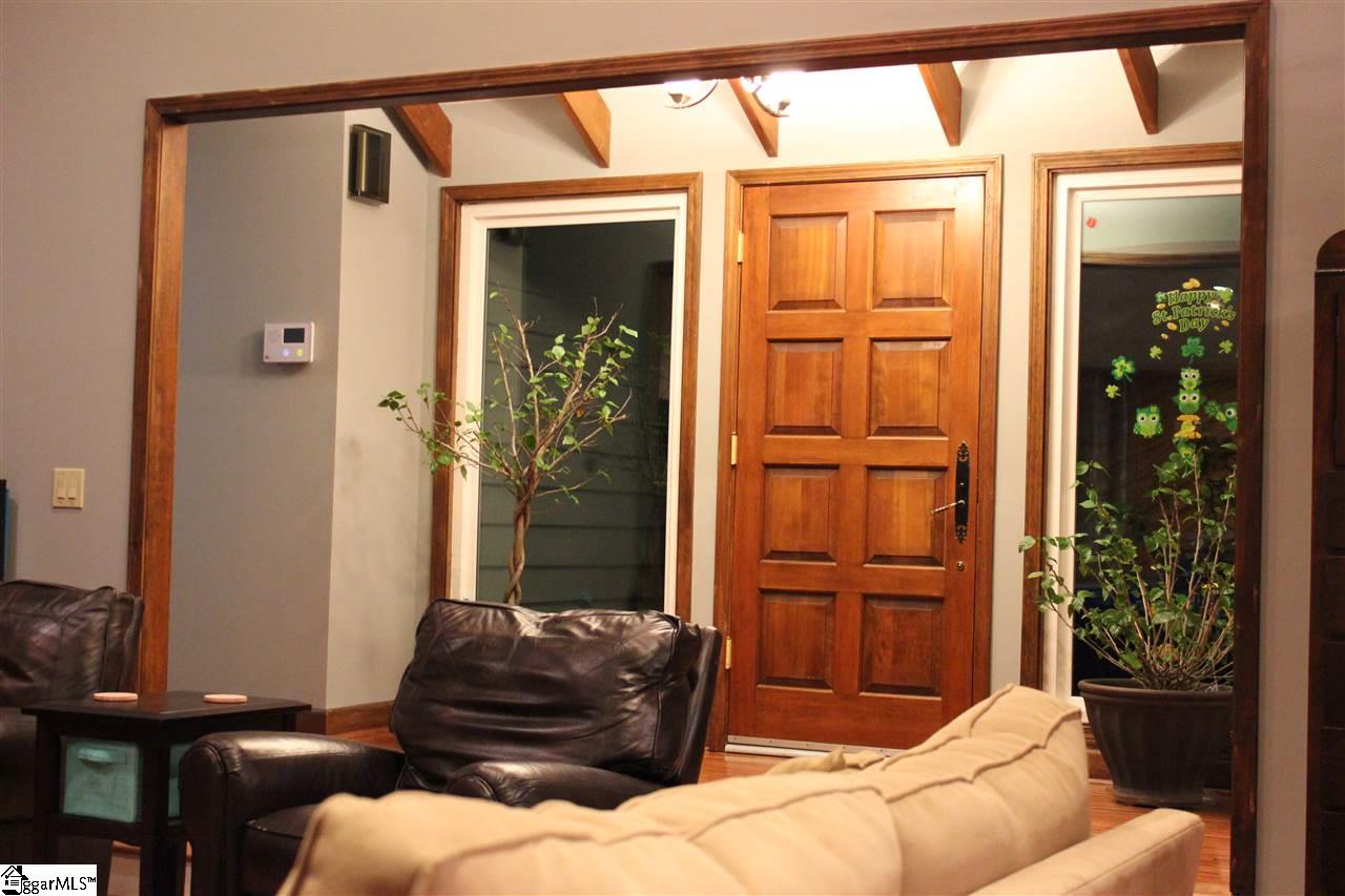 61 Lawrence Avenue Fountain Inn, SC 29644 - Photo 4 of 30 Gallery Image 4