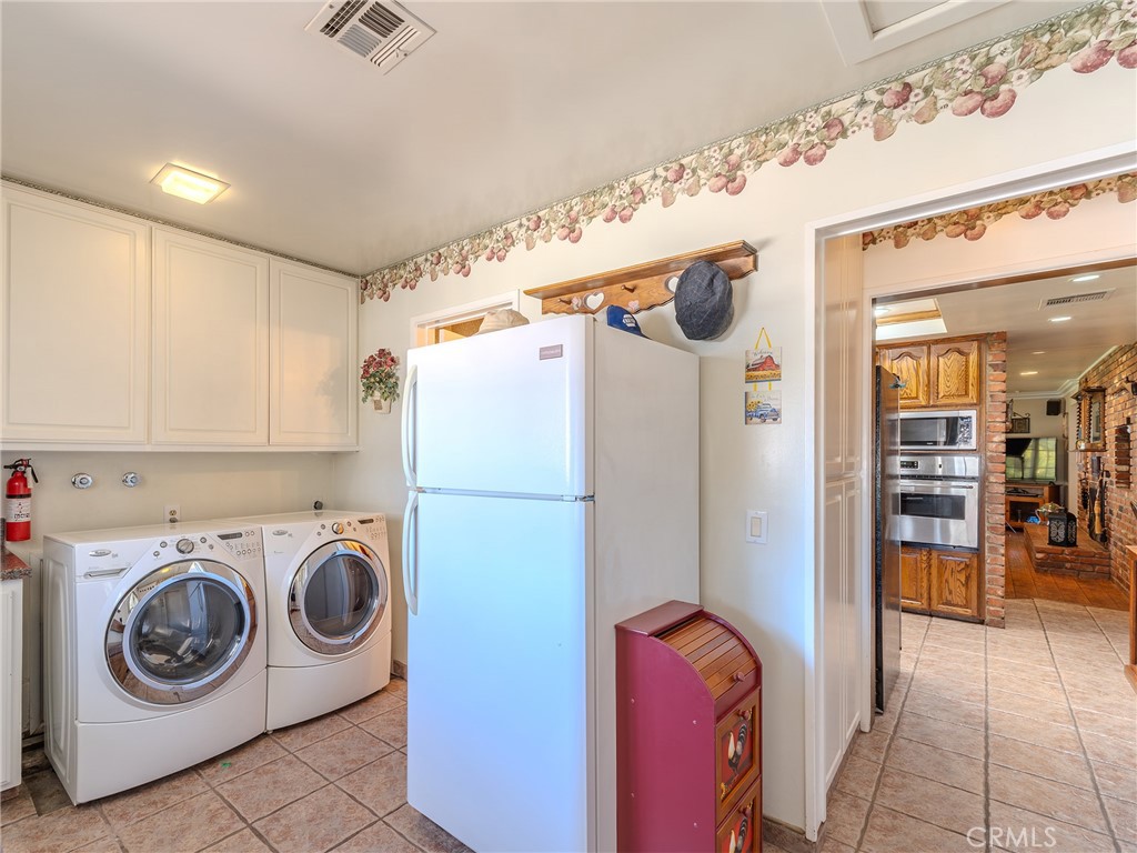 7080 Reche Canyon Road Colton, CA 92324 - Photo 49 of 55 Grab a cold drink while you do the laundry