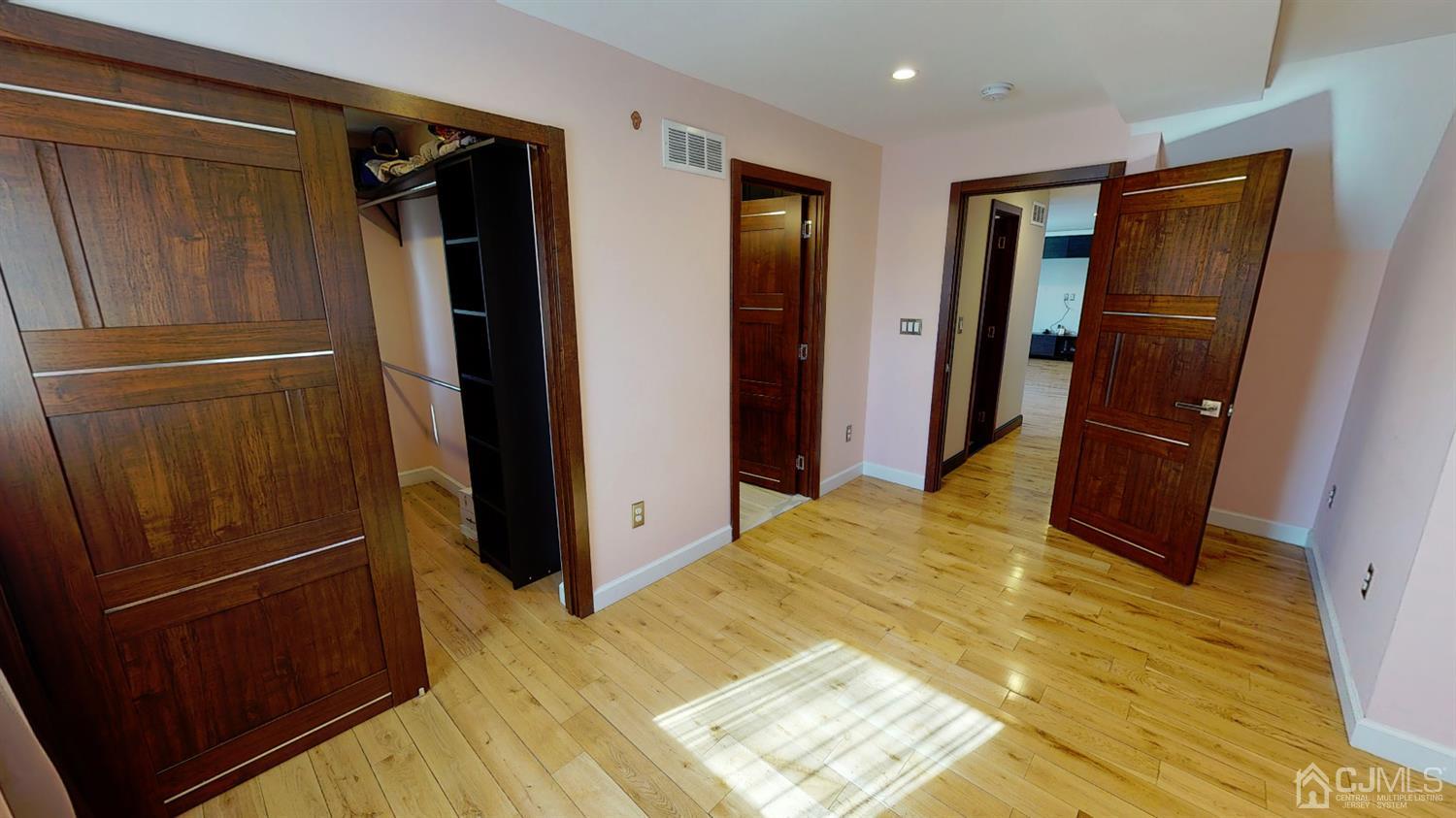 33 Berkshire Road Old Bridge, NJ 08857 - Photo 12 of 52 Gallery Image 12