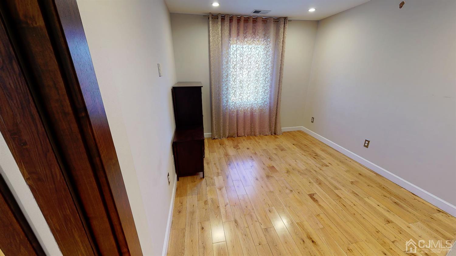 33 Berkshire Road Old Bridge, NJ 08857 - Photo 19 of 52 Gallery Image 19
