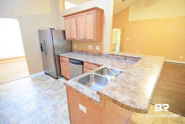 10690 Rigby Drive Mobile, AL 36695 - Photo 9 of 33 Breakfast Bar