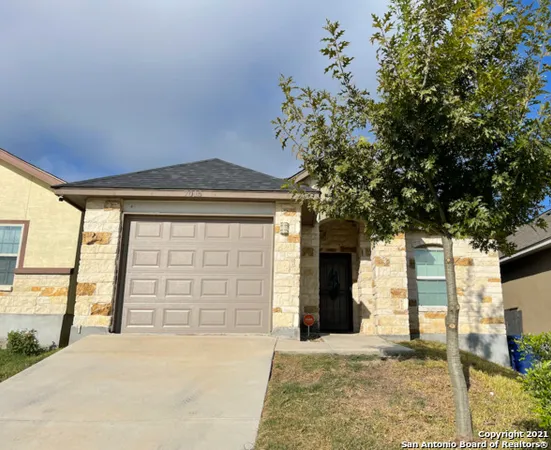 $1,600 | 7015 Hallie Ridge, San Antonio, TX 78227