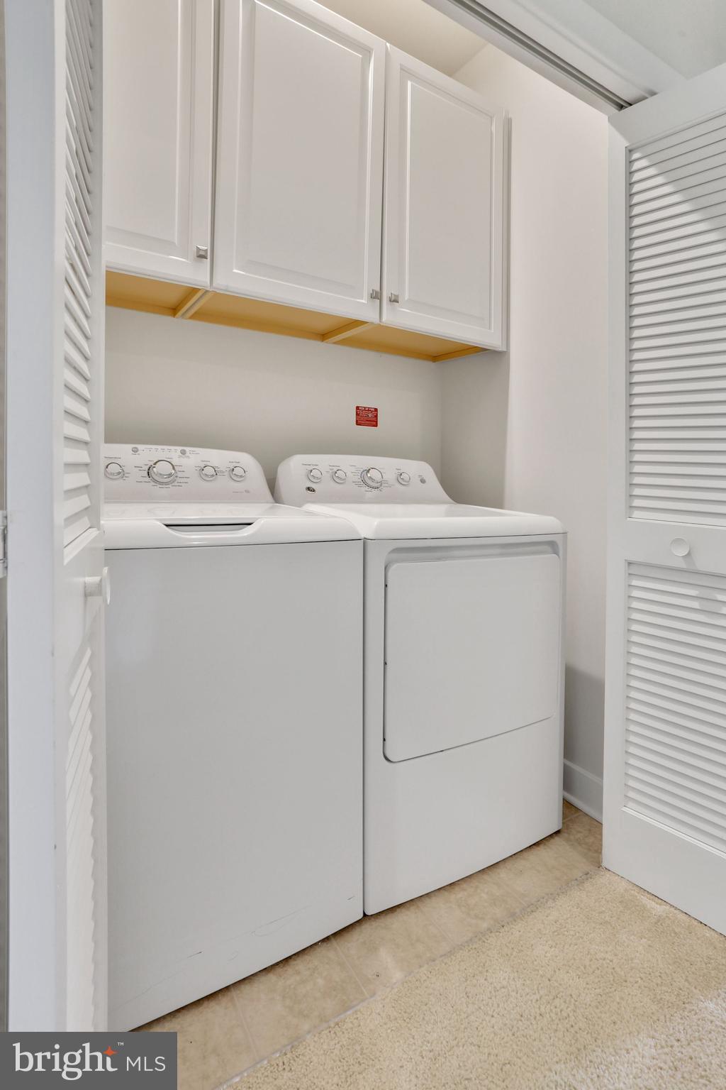 18044 Red Cedar Road Dumfries, VA 22026 - Photo 24 of 34 Upper-level laundry