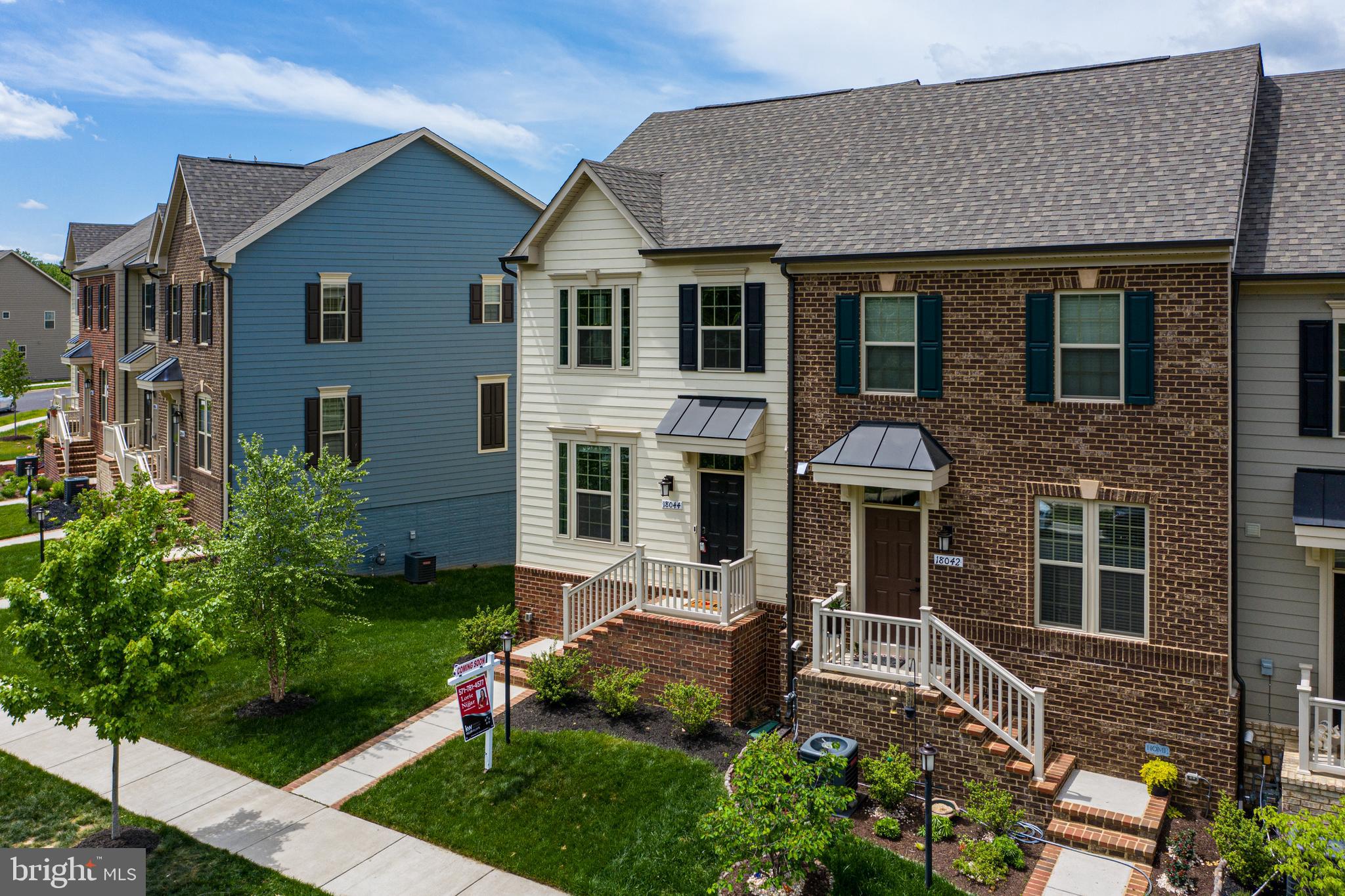18044 Red Cedar Road Dumfries, VA 22026 - Photo 4 of 34 Gallery Image 4