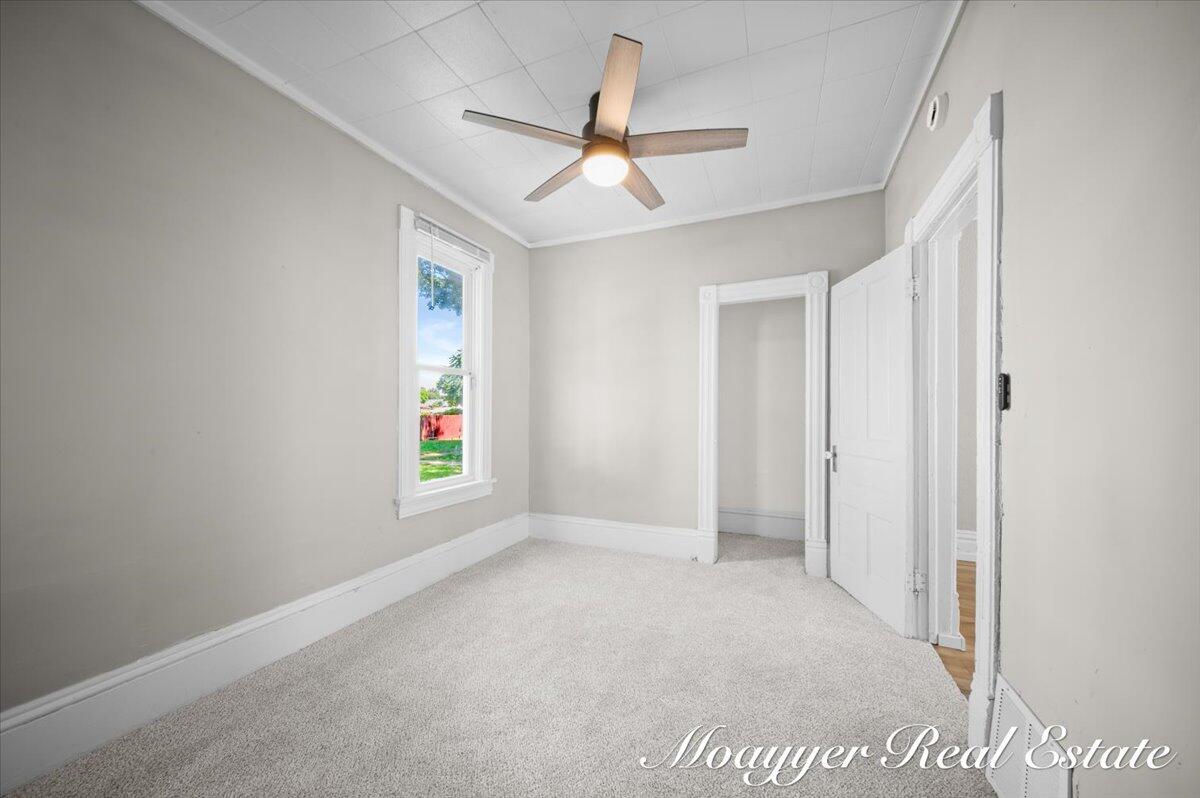 1108 Muskegon Avenue Northwest Grand Rapids, MI 49504 - Photo 12 of 27 12-DSC_9221